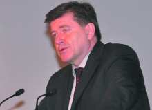 Guy Ryder é reeleito diretor-geral da OIT