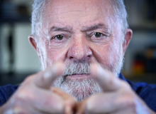 Lula tem 44% das intenções de voto e está perto de vencer 1º turno, diz FSB/BTG