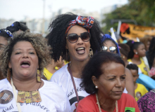 Com Bolsonaro, negros e negras sofrem mais com informalidade e queda de renda