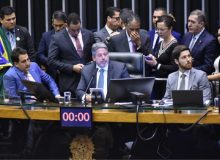 Câmara aprova urgência na apreciação do PL das Fake News
