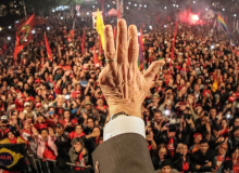 Oito meses de uma prisão política: relembre quem já visitou Lula na prisão