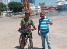 Portuário pedala do Espírito Santo ao Rio, para denunciar perseguição política