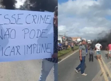 Umbaúba: População protesta contra ação da PRF que matou homem em "câmara de gás"