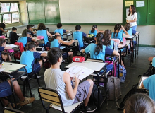 Em resposta a sindicato, Justiça suspende retorno das aulas em MG