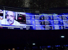 Aprovação da PEC da Transição garante Bolsa Família e aumento do salário mínimo