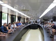 CNTSS/CUT: reajuste zero para o setor federal é uma afronta