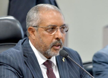 Senado aprova projeto de Paim que regulamenta desaposentadoria
