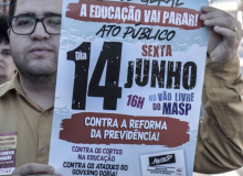 Educadores aderem à greve geral em todo o Brasil. Confira