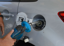 Preço da gasolina deve cair R$ 0,30 e gás de cozinha ficará R$ 15 mais barato