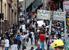 Com mais 2.494 mortes em 24 horas, Brasil está a um dia de 430 mil vítimas da Covid
