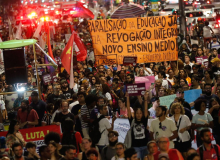 Estudantes fazem atos nesta quarta por paz nas escolas e revogação do Ensino Médio