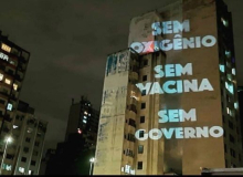 Bolsonaro fala mentiras na TV e é recebido com um grande panelaço