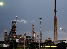 Petrobrás leva calote da Forbes & Manhattan, comprador da Six