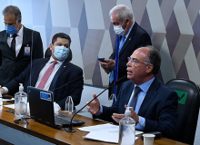 CCJ aprova PEC do Calote nos aposentados e proposta segue para o Plenário do Senado