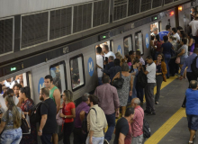 Metroviários de SP podem parar dia 28, se não houver conciliação em audiência no TRT