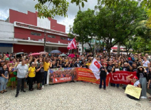 Profissionais da educação reivindicam valorização e ensino de qualidade