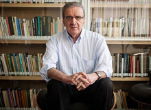 Belluzzo: 'Quiseram encurtar caminho com impeachment e se atolaram no pântano'