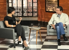 'Bolsonaro se vende como o nacionalista que não é', diz Manuela D'Ávila