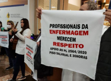 Votação da PEC do Piso da Enfermagem foi adiada para terça-feira, dia 12 de julho