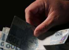 Desenrola começa com perdão de dívidas de até R$ 100 e negociações para a faixa 2