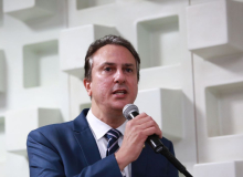 Ministro da Educação sobe piso nacional dos professores para R$ 4.420,55 em 2023