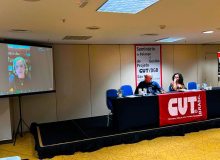 ‘Estamos reconstruindo o Brasil’, diz Gleisi Hoffmann em evento da CUT