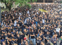 Servidores da Justiça e da Segurança tomam as ruas de Porto Alegre por reposição