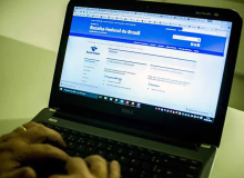 Governo estuda extinguir desconto do imposto de renda para financiar renda básica