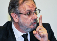 "O que ameaça a Previdência não são os direitos do povo"