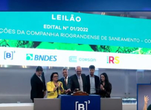 Governo do RS privatiza Corsan. Empresa vencedora era conhecida desde o dia 16