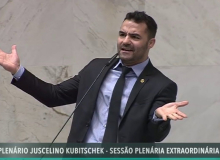 'Mamãe Falei’ é cassado na Alesp por sexismo contra refugiadas ucranianas