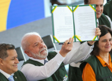 Lula sanciona lei do Mais Médicos