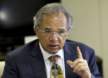 FUP reage a fala autoritária de Guedes: a greve é um direito constitucional