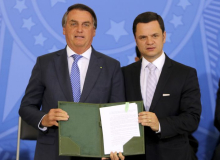 PF encontra na casa de Torres minuta para Bolsonaro mudar resultado da eleição