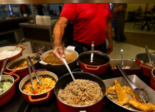 CUT vai pressionar Congresso contra o fim dos vales alimentação e refeição