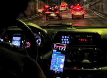 TJ condena Uber a indenizar motorista bloqueado por lucros cessantes e danos morais