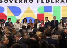 Marina Silva assume Meio Ambiente, chama sociedade civil e promete fim das 'boiadas'